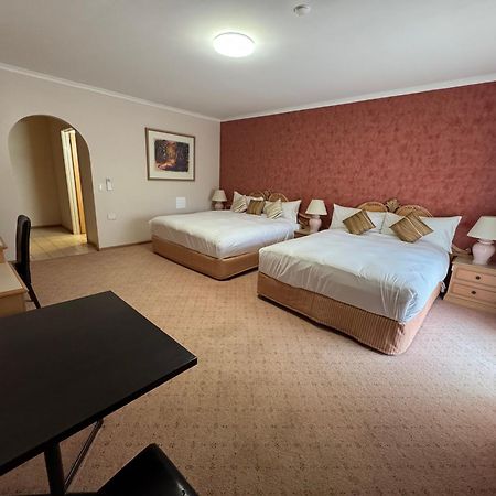 Golden Chain Country Plaza Motel Halls Gap Bagian luar foto