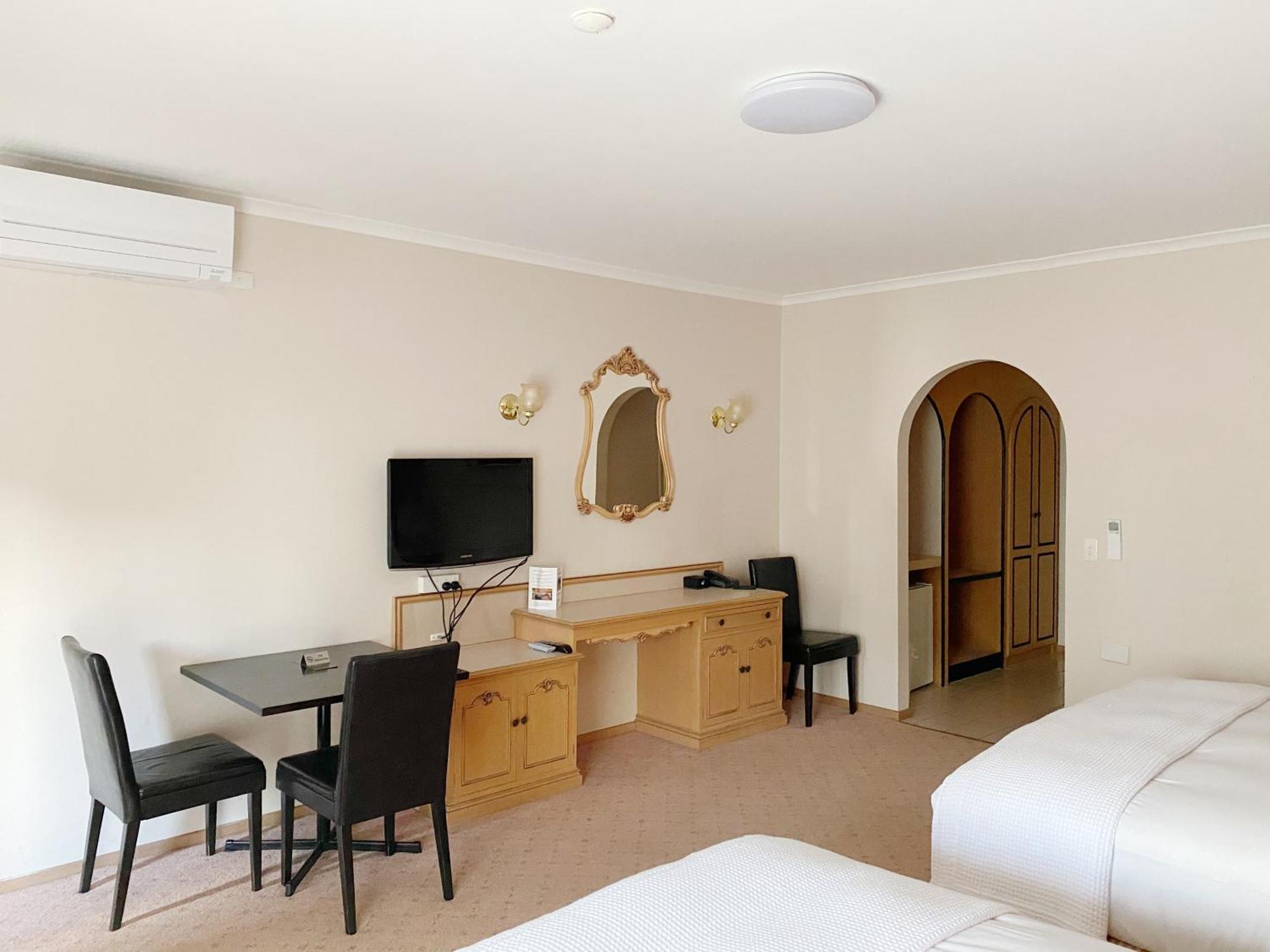 Golden Chain Country Plaza Motel Halls Gap Bagian luar foto