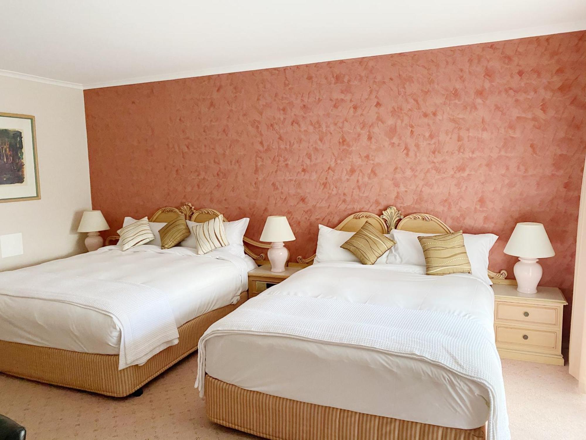 Golden Chain Country Plaza Motel Halls Gap Bagian luar foto