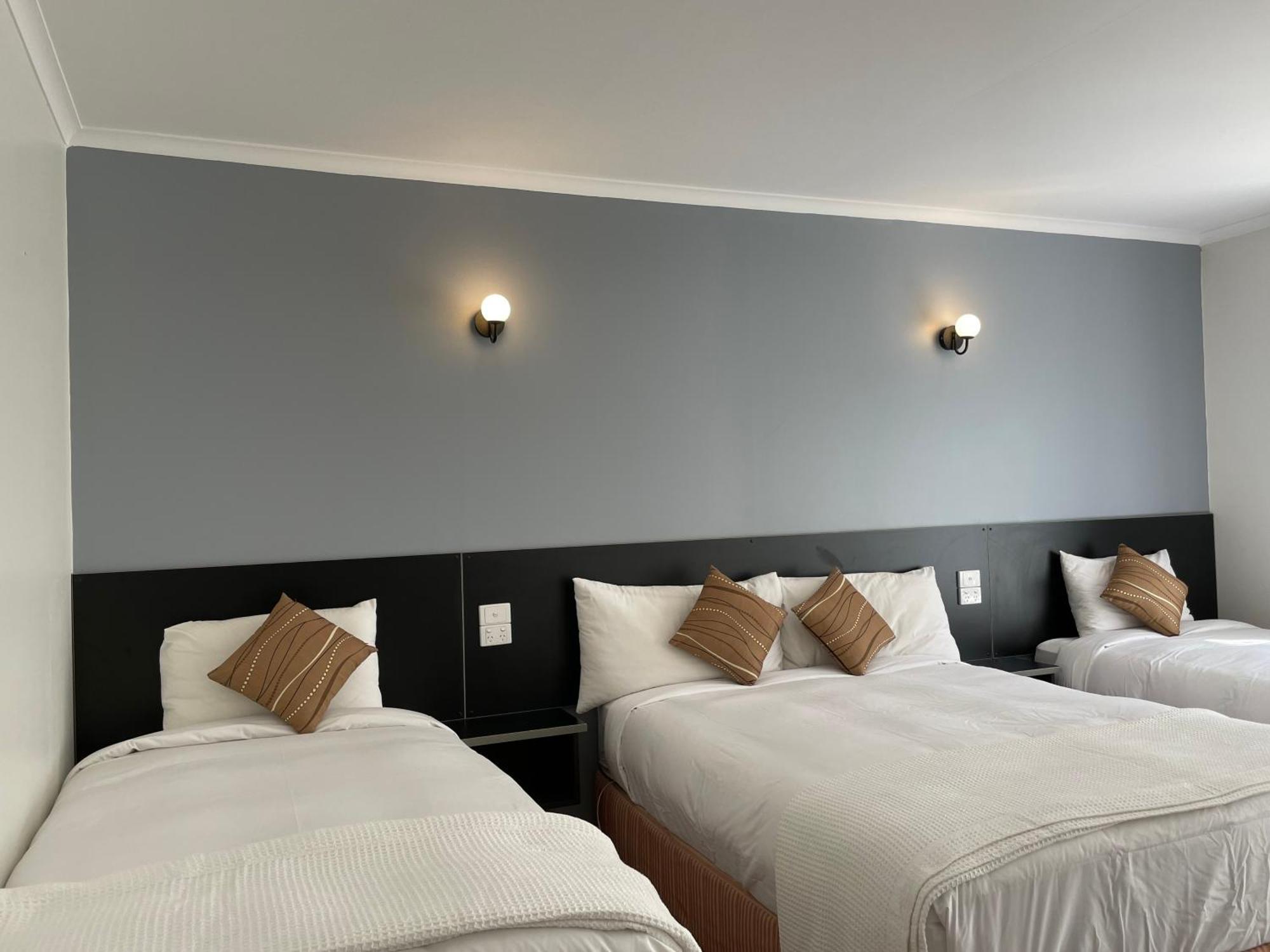 Golden Chain Country Plaza Motel Halls Gap Bagian luar foto