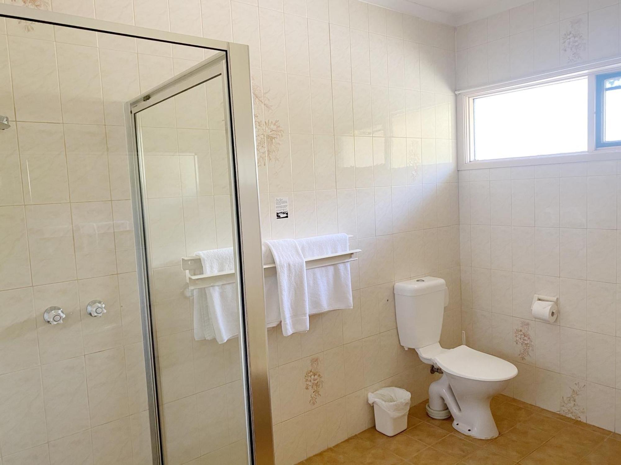 Golden Chain Country Plaza Motel Halls Gap Bagian luar foto